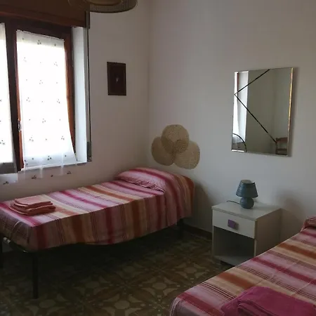 Gisa E Daday Paestum