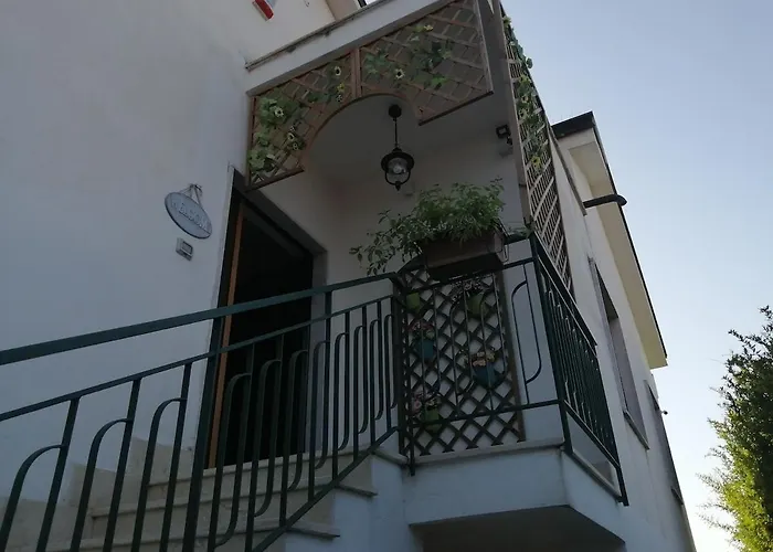 Gisa E Daday * Paestum